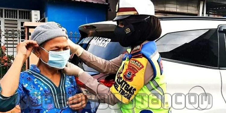 POLISI Ajak Masyarakat Patuhi Prokes