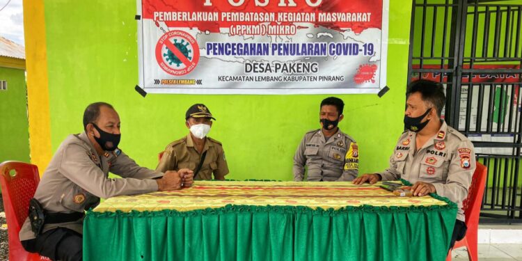 Kapolsek Lembang  Bersama Kanit Binmas, Lakukan Pemantauan Posko PPKM