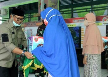 Launching Tagline Kodam XIV/Hasanuddin “Aku Sahabat Rakyat” Kodim 1423/Soppeng Berbagi  Sembako