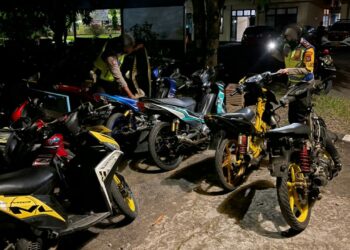 Kasat Lantas  Polres Pinrang Turun Langsung Tertibkan  Aksi berbahaya dan meresahkan warga