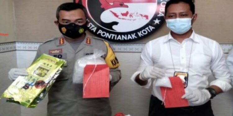Jambret  Merangkap Kurir Tertangkap Membawa Sabu 1,1 Kilogram Dari Balai Karangan