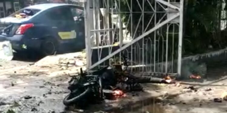 Terjadi Sebuah Ledakan di Depan Gereja Katedral Makassar