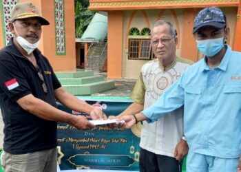 Sambut Hari Raya Idhul fitri, PT. Biota Laut Ganggang Berbagi Bersama Warga dan Bantu Pembangunan Mesjid