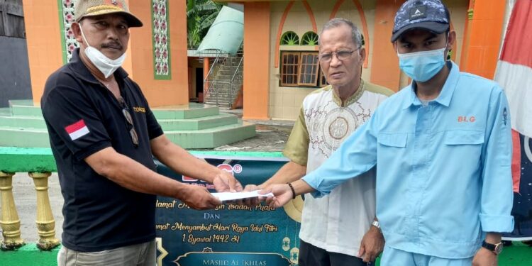 Sambut Hari Raya Idhul fitri, PT. Biota Laut Ganggang Berbagi Bersama Warga dan Bantu Pembangunan Mesjid