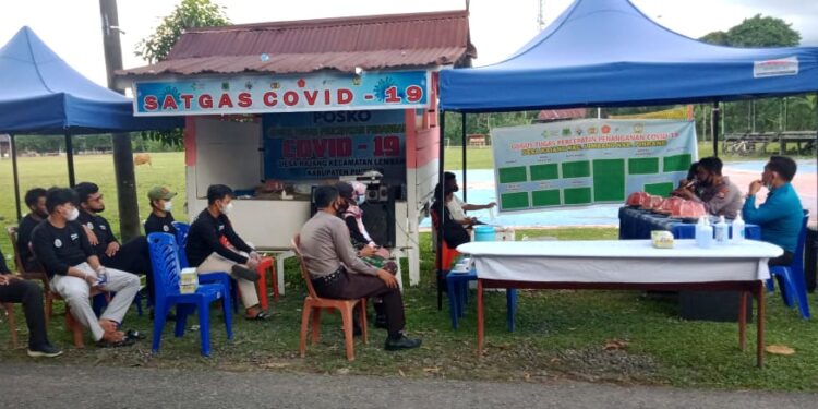 Polsek Lembang Polres Pinrang Bersama Muspika dan Satgas Covid-19 Lakukan Monitoring di Posko PPKM