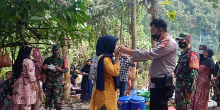 Operasi Yustisi Penegakan Disiplin Protkes di Wilayah Hukum Polsek Lembang