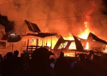 Diduga Arus Pendek, Satu Rumah Panggung Ludes Tebakar