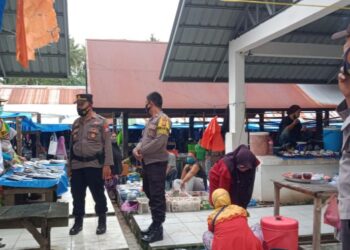 Polsek Lembang Gelar Operasi Cipkon Dengan Sasaran Premanisme dan Pungli di Pasar Pajalele