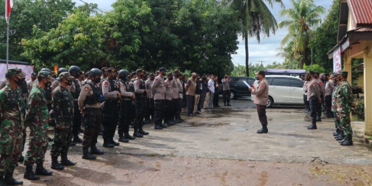 Personel Gabungan TNI Polri, Apel PAM Eksekusi Lahan di Wilayah Kecamatan Paleteang dan Patampanua