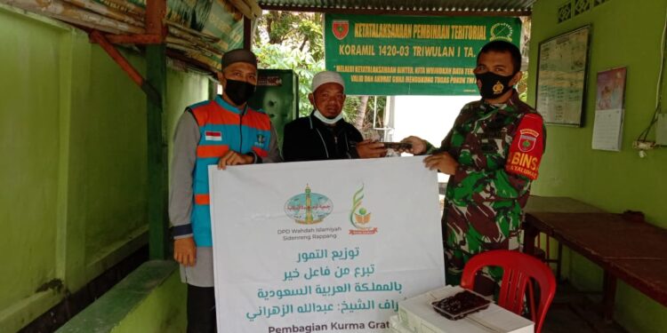 302 Buah Kurma dari Kerajaan Arab Saudi di Bagikan Gratis