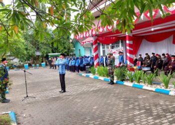 Dengan Penuh Kesederhanaan Sekcam Watang Sawitto Bertindak sebagai Inspektur Upacara di Hari Ulang Tahun Kemerdekaan RI ke-76