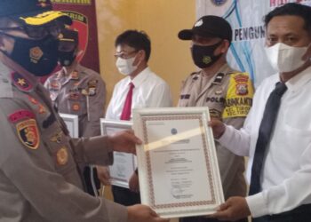 Mengungkap Kasus Narkotika, Kapolsek Tiroang Beserta Personel Dapat Penghargaan Dari Kepala BNNP Sulsel