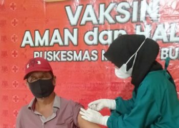 Iptu Yudi Harsono: Kami Akan Selalu Hadir Untuk Mengawal Vaksinasi di Wilayah Hukum Polsek Mattiro Bulu