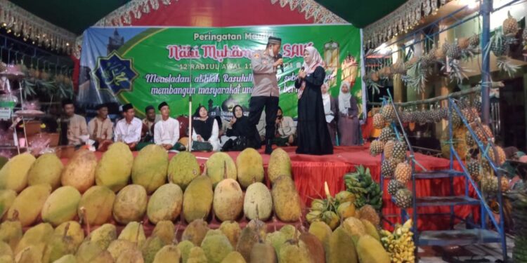 Kapolsek Mattiro Bulu Hadiri Peringatan Maulid Nabi Muhammad SAW, Sebagai Wujud Kedekatan Polri Dengan Masyarakat
