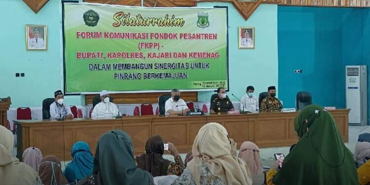 Hadiri Acara Silaturahmi FKKP, Bupati Pinrang Berharap Pimpinan Pesantren Untuk Selalu Membangun Komunikasi Dengan Pemerintah Daerah