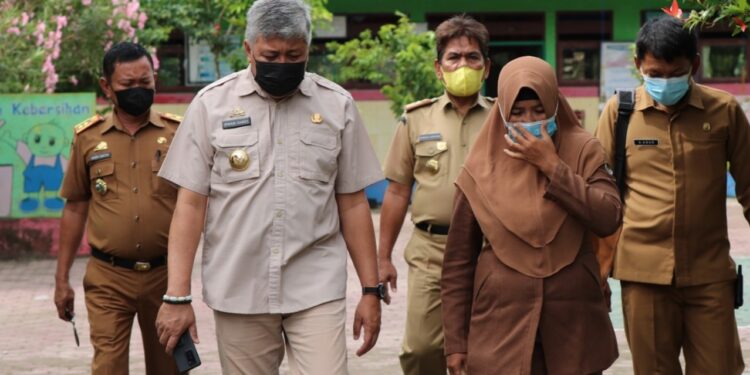 Pembelajaran Tatap Muka, Bupati Turun Inspeksi Mendadak Dibeberapa Sekolah Dikabupaten Pinrang