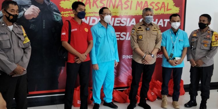 Bupati Pinrang Apresiasi Manajemen PT BLG Dalam Pemberian Vaksin Boster Untuk Seluruh Karyawan