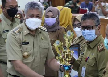 CPP Tahun 2021 Tingkat OPD, Disdukcapil Pinrang Kembali Raih Penghargaan Predikat Role Model Terbaik