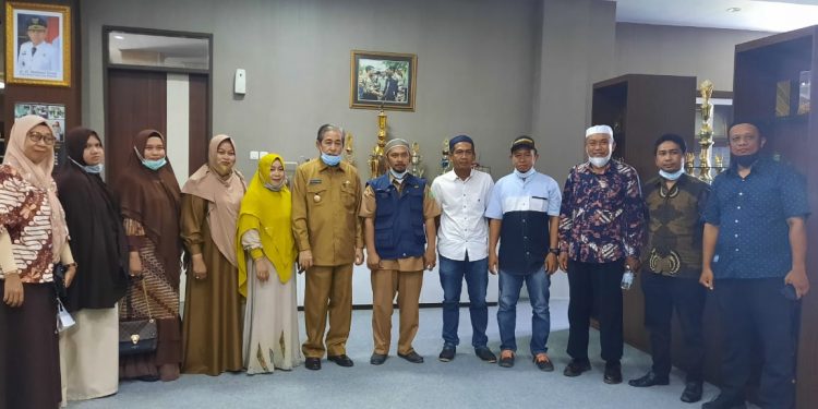 Laporkan Munas dan Reuni Akbar, IKA SPP-Snakma Rappang Audiensi dengan Bupati Sidrap