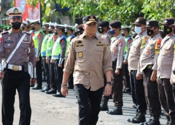 Bupati Pinrang Jadi Inspektur Upacara Dalam Apel Gelar Pasukan Operasi Ketupat Tahun 2022