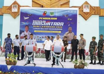 Danlanud Hasanuddin Membuka Secara Langsung Festival Dirgantara Bumi Lasinrang