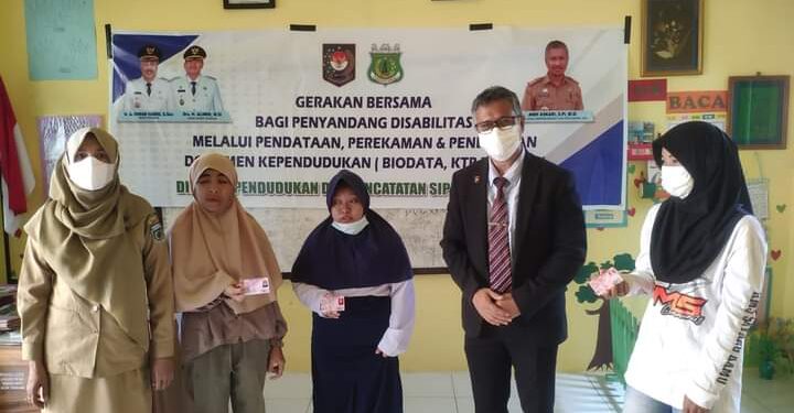 Inovasi CDR Disdukcapil Pinrang Masuk Top 30 Pelayanan Publik Tingkat Provinsi Sulawesi Selatan