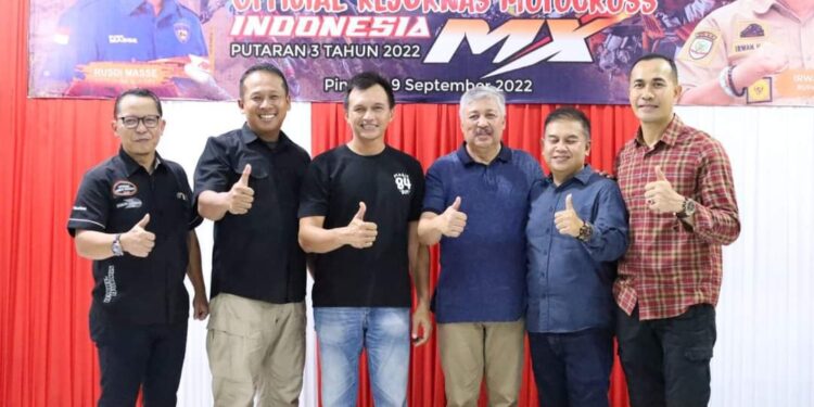 Bupati Pinrang Sambut Baik Pelaksanaan Event Nasional, Kejurnas Motocross Indonesia MX 2022 Di Malimpung