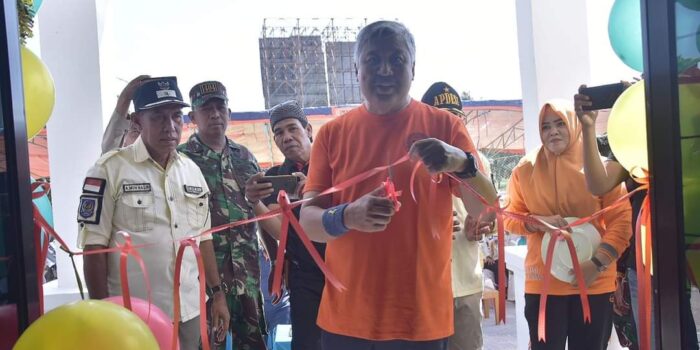 Bupati Pinrang Meresmikan Kantor Desa Padaelo