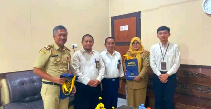 A.Askari: Kunjungan KP2KP ke Disdukcapil Pinrang Membahas Tentang Beberapa Data Masyarakat Wajib Pajak Yang Belum Terkoneksi Dengan KTP