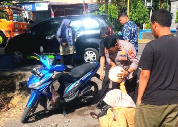 Salut, Kasi Propam Polres Pinrang Respon Cepat Bantu Warga Korban Lakalantas