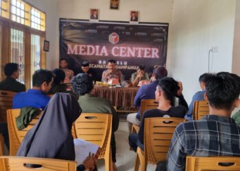 Jelang Pesta Demokrasi 2024, Kapolsek Duampanua Lakukan Pertemuan dan Koordinasi Dengan Panwascam