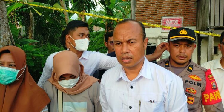 Kasat Reskrim Polres Pinrang Pimpin Team Gabungan Polres Dan Polsek Paleteang Olah TKP Penemuan Mayat