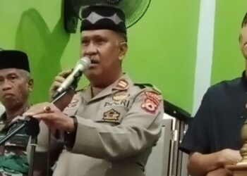 Kapolsek Duampanua Dalam Safari Ramadhan Selain Bersilahturahmi Dengan Warga Juga Beri Imbauan untuk Jaga Situasi Kamtibmas
