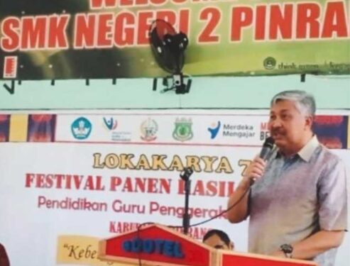 Bupati Pinrang Didampingi Andi Matjtja Moenta Membuka Lokakarya 7 Festival Panen Hasil Belajar Pendidikan Guru Penggerak Angkatan 6