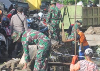 Antisipasi Musim Penghujan, Kodim 1419/Enrekang Gelar Karya Bakti Skala Besar Dengan Menggandeng Pemerintah Daerah