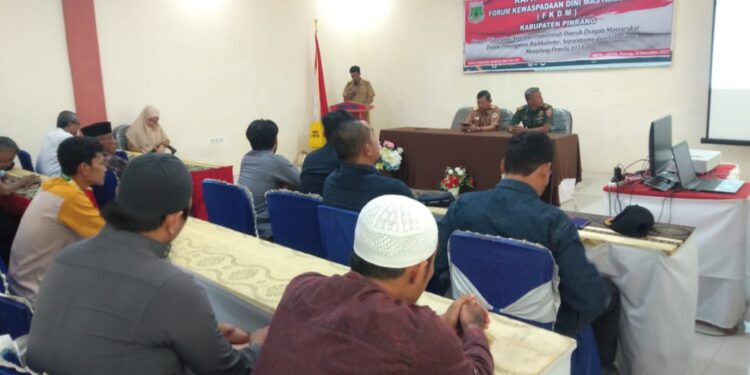 Bangun Sinergitas Pemerintah Dengan Masyarakat Jelang Pemilu 2024, Kesbangpol Pinrang Gelar Rapat Koordinasi FKDM Sekabupaten Pinrang