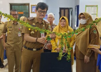 Sekda Pinrang Resmikan Penggunaan Booth Layanan Balai Besar Standardisasi dan Pelayanan Jasa Industri