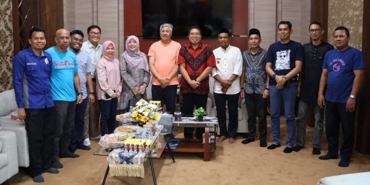 Kunjungan Australia Indonesia Health Security Partnership di Kabupaten Pinrang Diterima Langsung A. Irwan Hamid