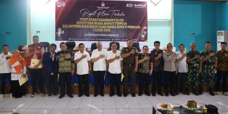 Sekda Pinrang, Hadiri Rapat Pleno Penetapan Pasangan Calon Terpilih Bupati Dan Wakil Bupati Pinrang