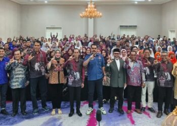 Kadis Pendidikan Dampingi PJ Bupati Dalam Bimtek Peningkatan Kompetensi Tenaga Pendidik Kabupaten Pinrang Tahun 2025