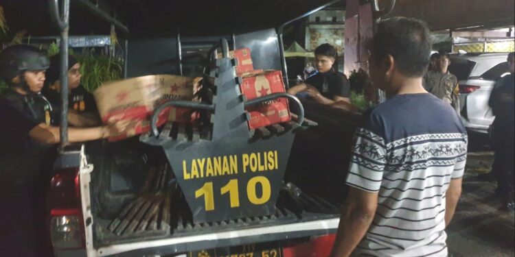 Ciptakan Rasa Aman Dan Nyaman di Bulan Ramadan, Polres Pinrang Kembali Gelar Operasi Gabungan Dan Berhasil Mengamankan Ratusan Botol Miras