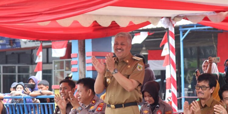 Bupati Pinrang H. A. Irwan Hamid, S.Sos, dalam HUT RI ke-80 Momentum Perkuat Nasionalisme dan Persatuan