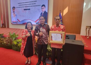 Pemkab Pinrang Raih Penghargaan Kinerja Terbaik Kedua Dana Alokasi Khusus Non Fisik Bantuan Operasional Kesehatan