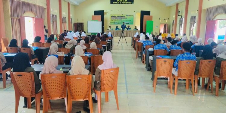 Workshop Jurnalistik FPII Pinrang: Membangun Generasi Muda yang Kritis dan Kreatif