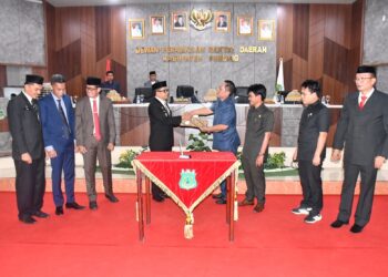 DPRD Pinrang Terima Ranperda Perubahan Pajak dan Retribusi Daerah Siap Tingkatkan PAD