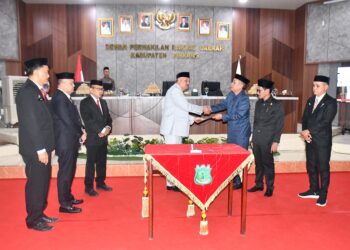 DPRD dan Pemkab Pinrang Sepakati Perubahan Perda Pajak dan Retribusi Daerah