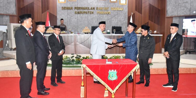 DPRD dan Pemkab Pinrang Sepakati Perubahan Perda Pajak dan Retribusi Daerah