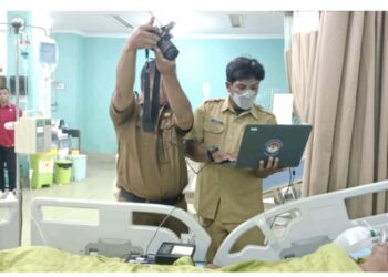 Korban Laka Lantas Tanpa KTP-El Direkam Tim CDR Disdukcapil di RSUD Lasinrang