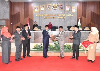 DPRD Pinrang Sampaikan Rekomendasi LKPJ Bupati 2025 dalam Rapat Paripurna