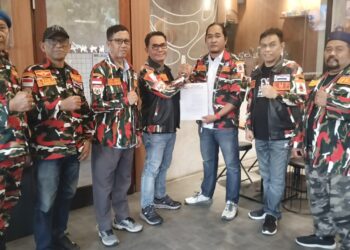 Sahar Terima Mandat Pimpin Laskar Merah Putih Soppeng